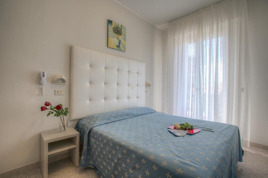 Hotel Olympia Gabicce Mare Camera foto