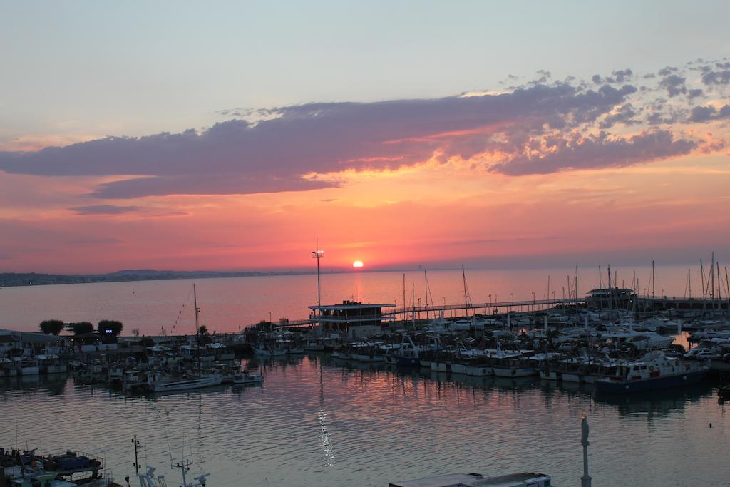 Hotel Olympia Gabicce Mare Camera foto