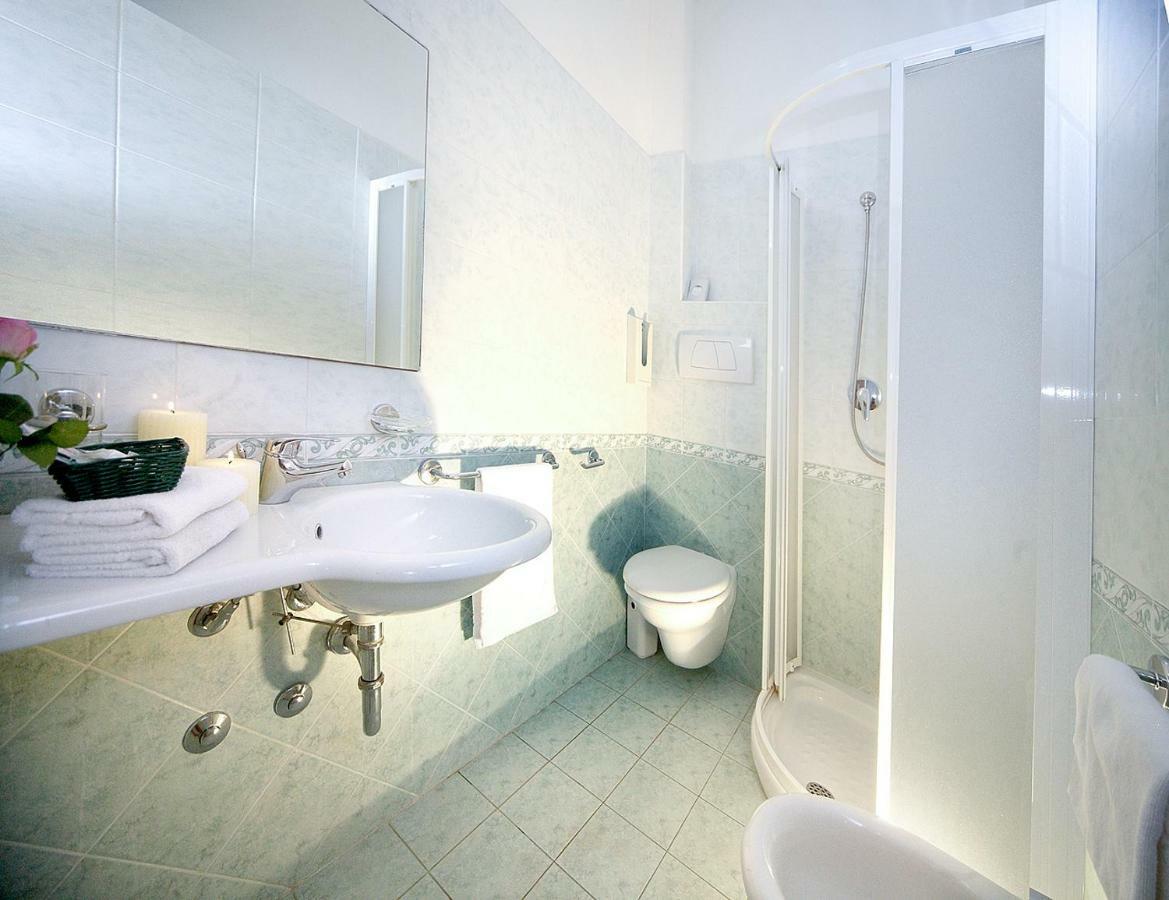 Hotel Olympia Gabicce Mare Esterno foto